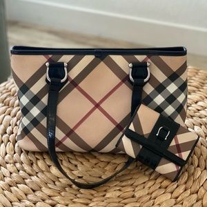 BURBERRY Black Patent Trim Nova Check Canvas Tote